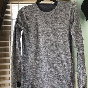 Long sleeve workout shirt